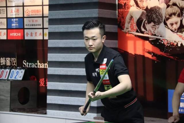 竞争激烈的 竞争激烈的